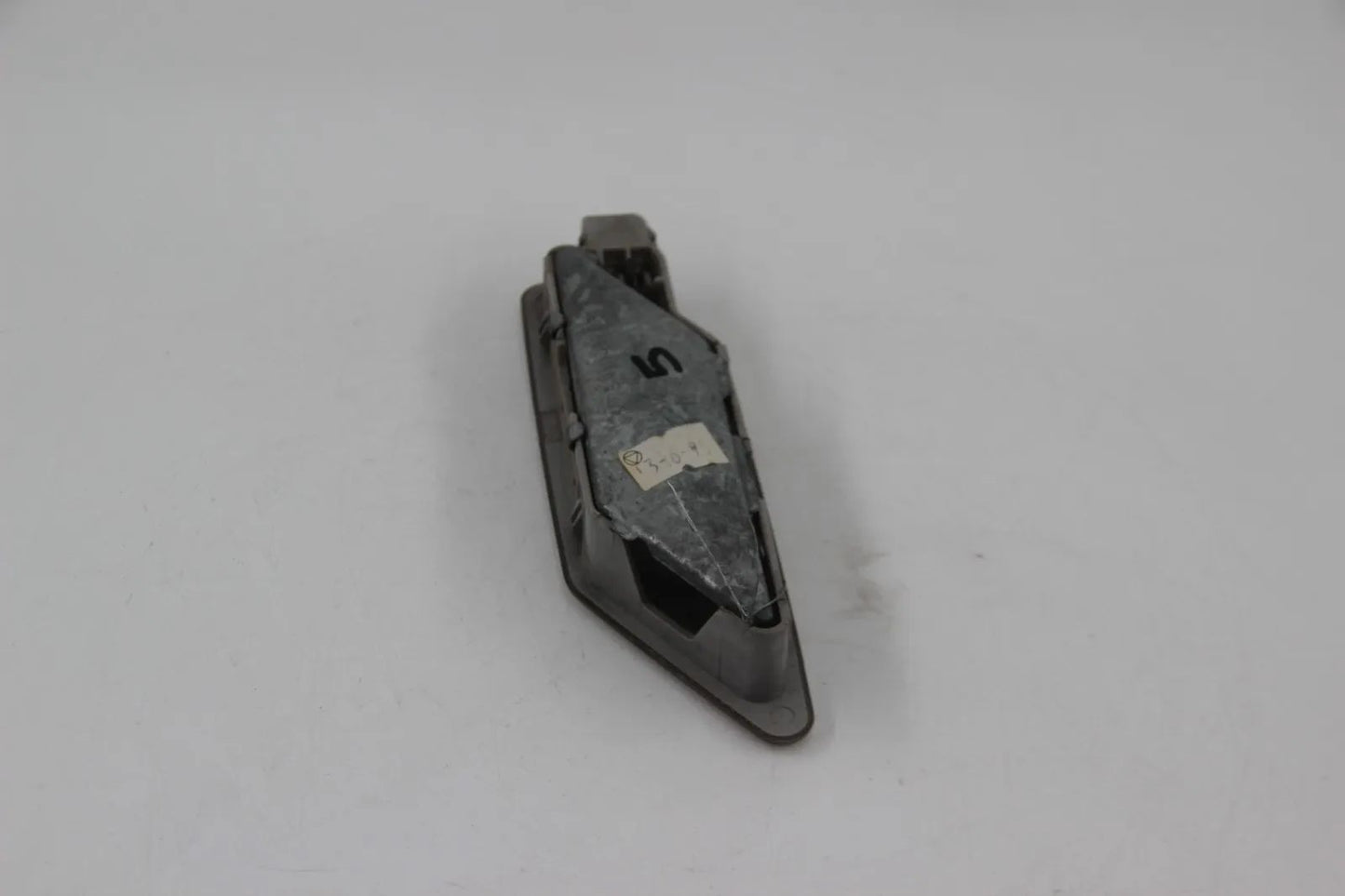 Original BMW E31 850Ci M70 850CSi S70 Innenleuchte hinten links PERL 63311387037