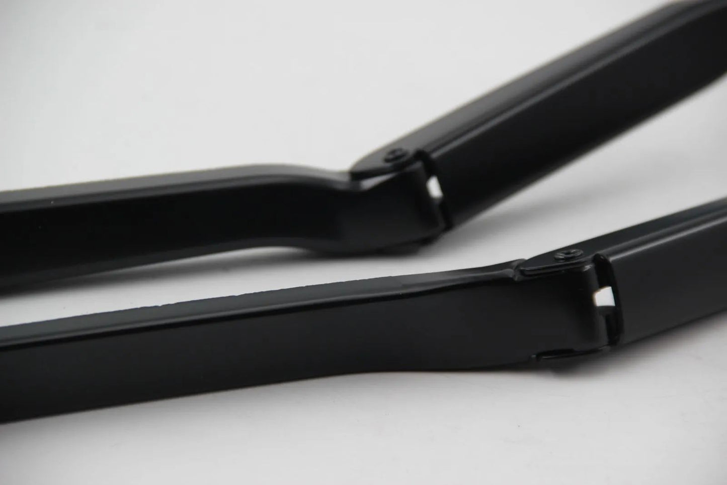 Original BMW E36 Compact  Wischarm Links Rechts NOS NLA 61618361391 61618361392