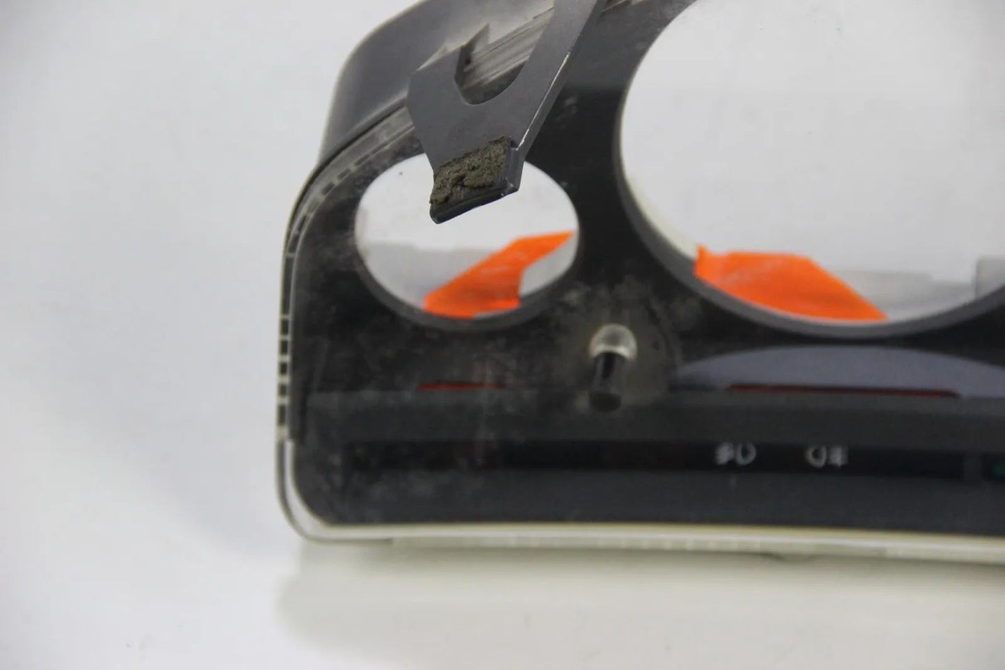 BMW E30 316i 318i Kombiinstrument Tacho Gehäuse für Tachos mit Quartz Uhr