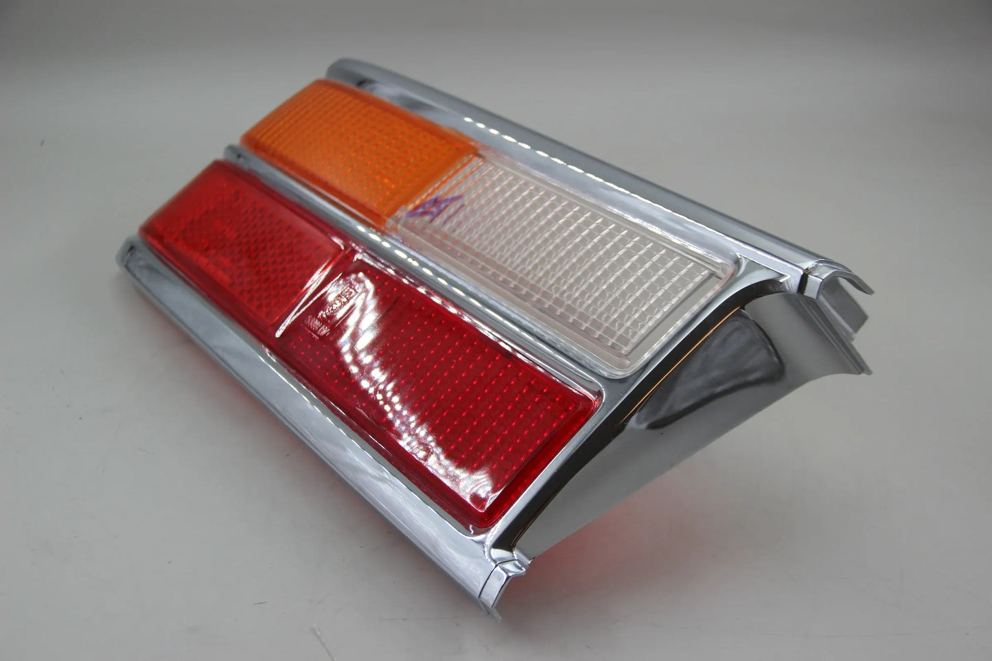 Orig. BMW NK 1800 2000 Lichtscheibe links chrom Beschädigt 63218754115 / 224701