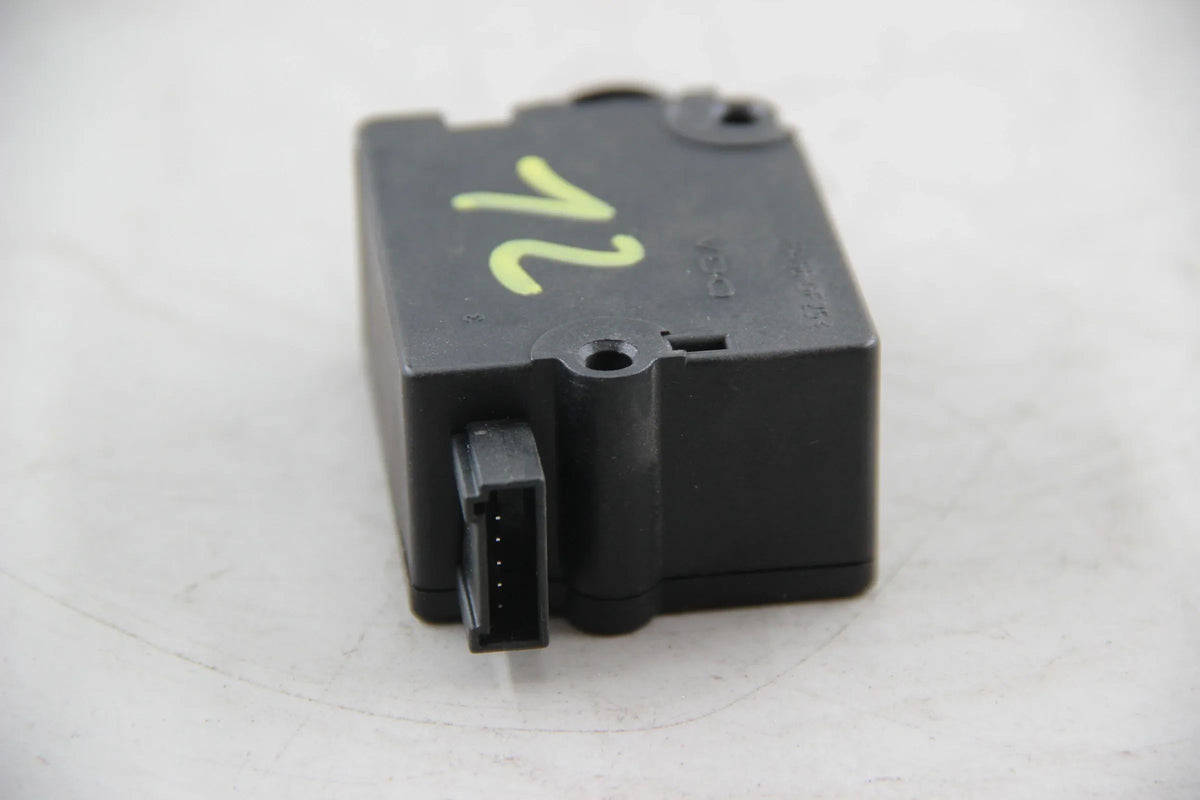 Original BMW E39 Stellantrieb Heckklappe NOS NLA 67118377569