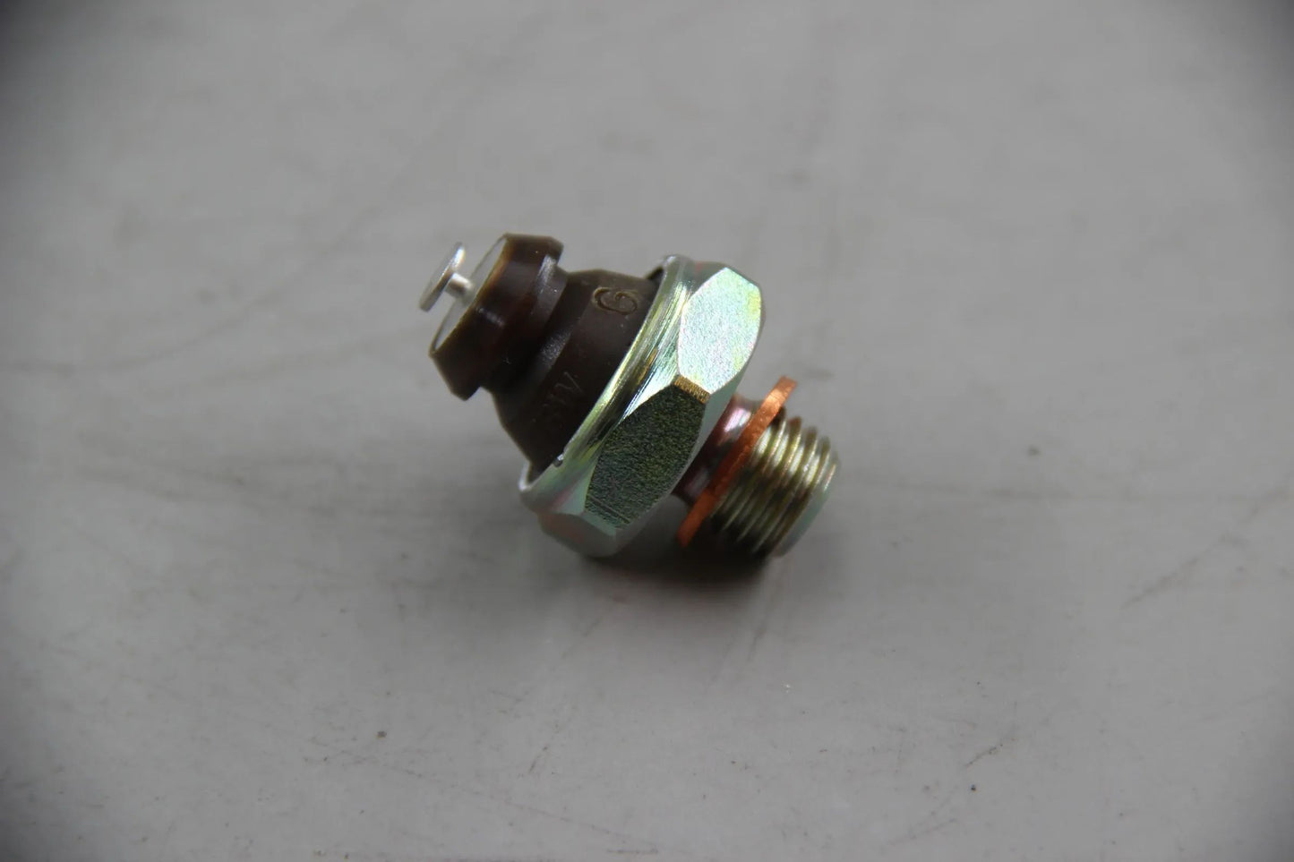 Original BMW E30 316 316i 318i E28 518 518i Öldruckschalter M12X1,5 12611277642