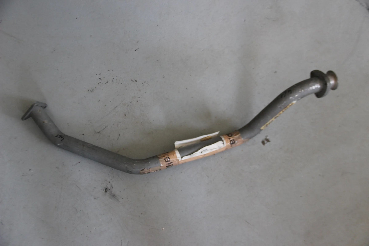 Original BMW 5er E12 520 M20 Limousine Abgasrohr ZYL.4-6 18111246461