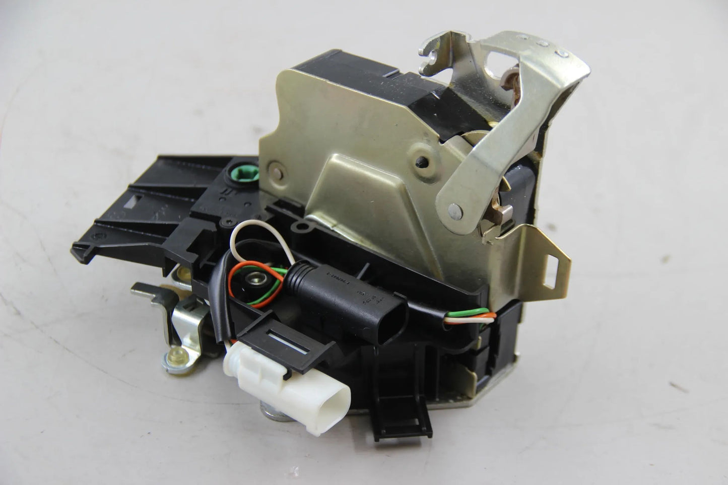Original BMW E39 520i-540i M5 E38 728i Drehfallenschloss vorne links 51218235097