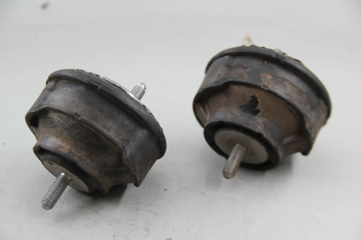 Original BMW E46 316i 318i 320d E85 Motorlager links + rechts 22116785583