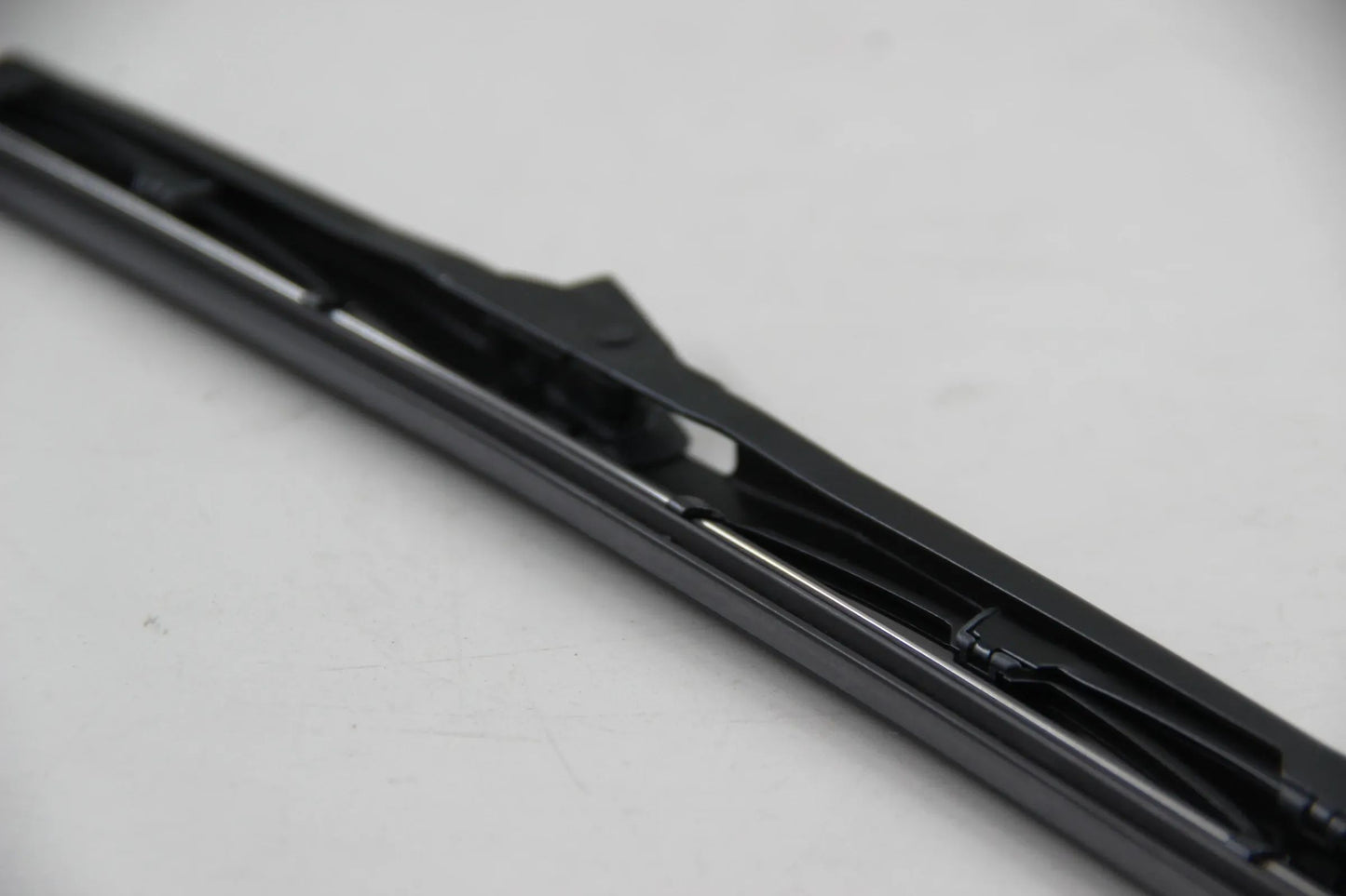 Original BMW E34 518i-540i M5 E39 520i-540i Touring E53 Wischblatt 61627074477