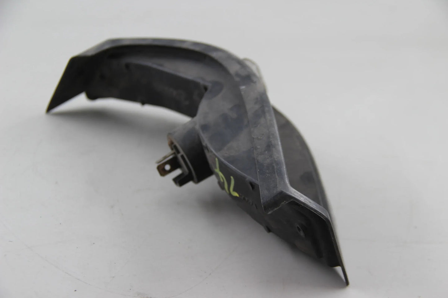 Original BMW E12 5er Blinker Halterung ohne Scheibe/Plastik Gehäuse rechts 23018