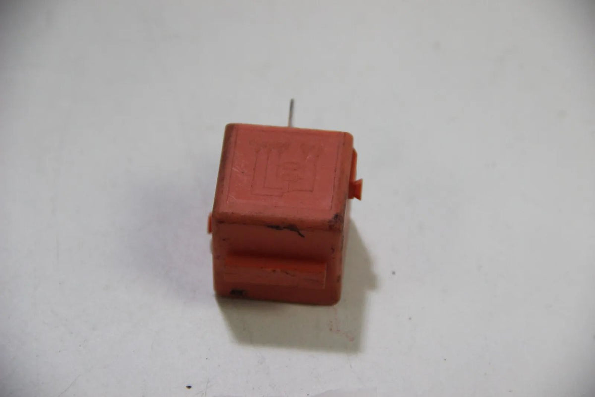 Original BMW E81 E36 E46 E90 Relais Relay Wechsler lachsrot  12631742690