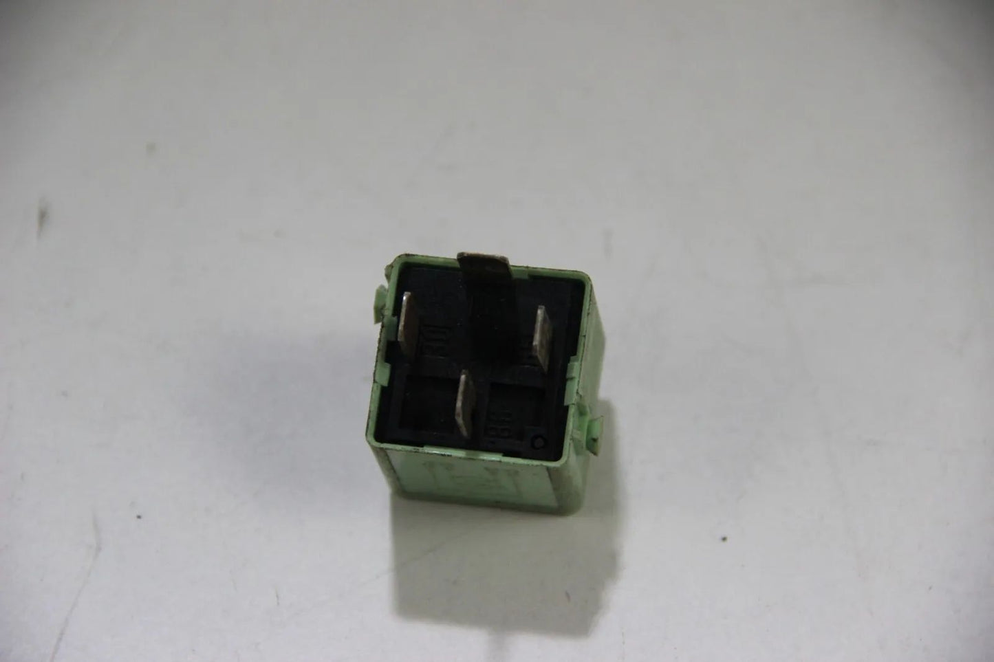 Original BMW E38 Relais Relay Kraftstoffpumpenrelais Relais Oldtimer 61368366600