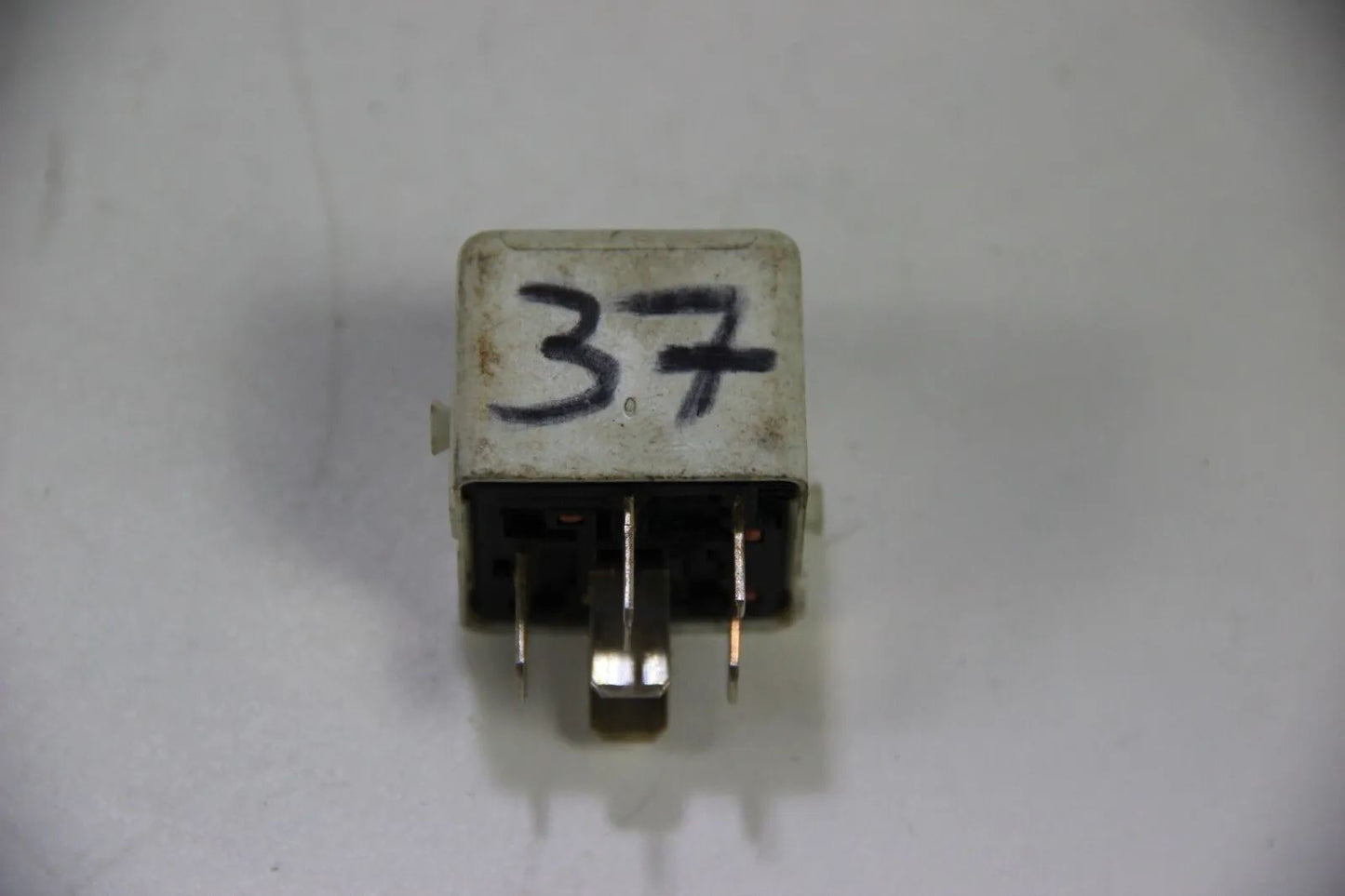 Original BMW E34 E32 E31 Umschaltrelais Relais Relay Oldtimer 61368350565