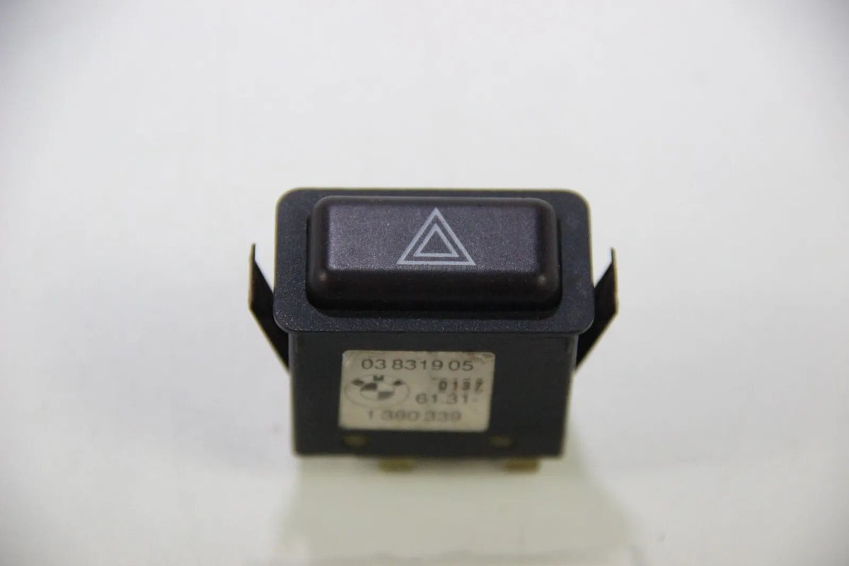 Original BMW E28 E30 Warnblinkleuchte Schalter / Gefahrenhinweis 1380339