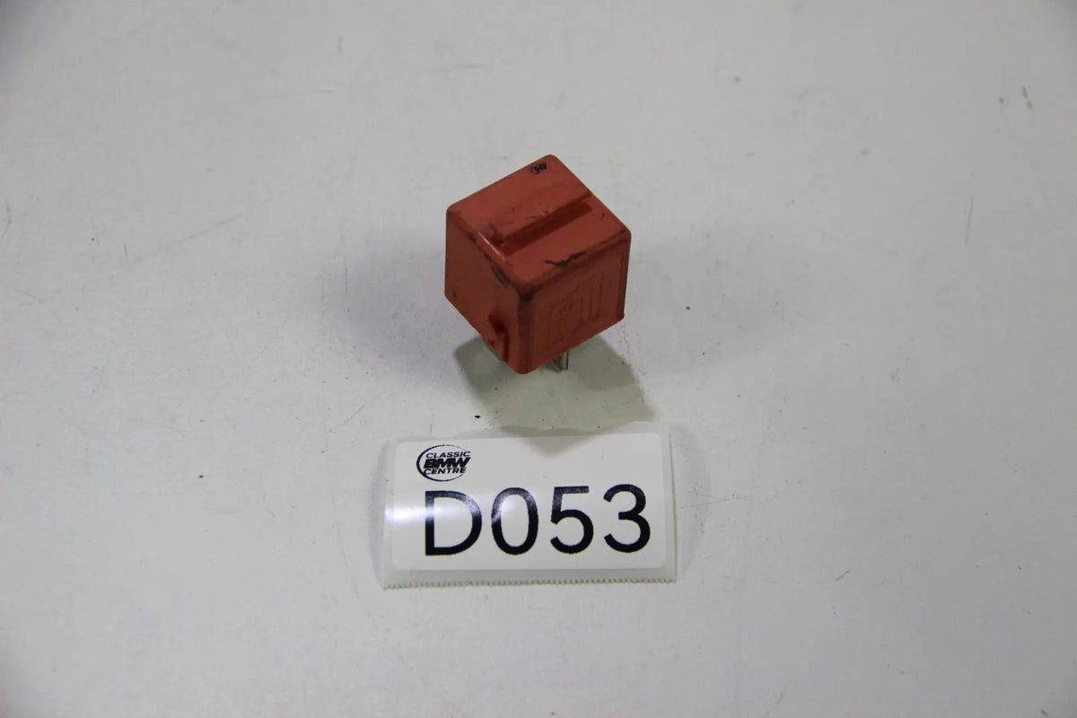 Original BMW E81 E36 E46 E90 Relais Relay Wechsler lachsrot  12631742690