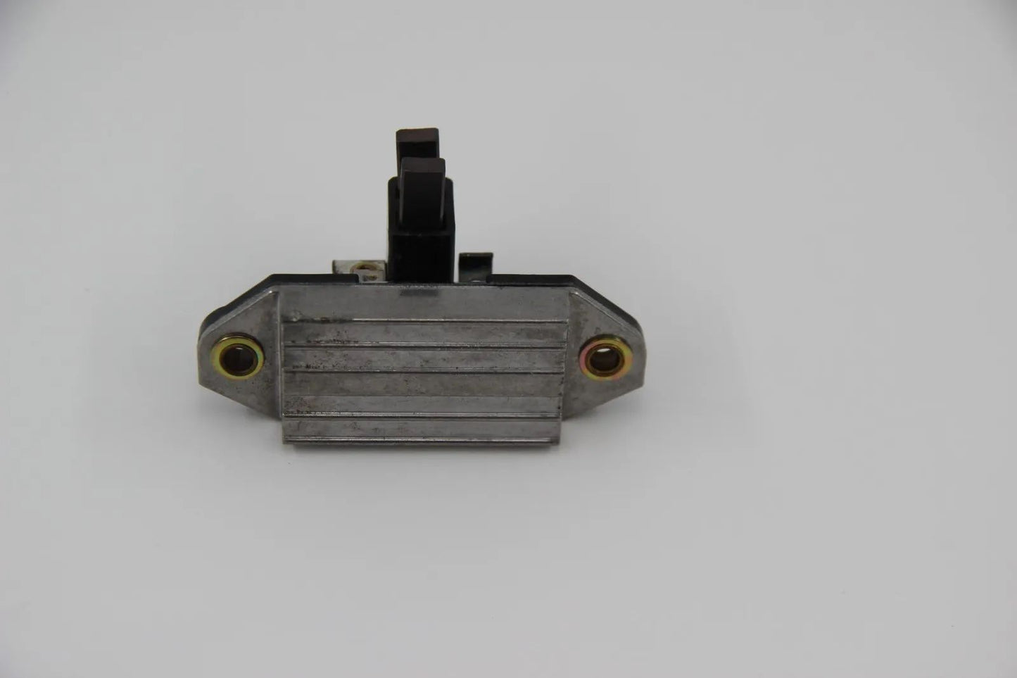 Original BMW E3 E26 E21 E12 E24 E23 Regler Generator Bosch NOS 12311286073