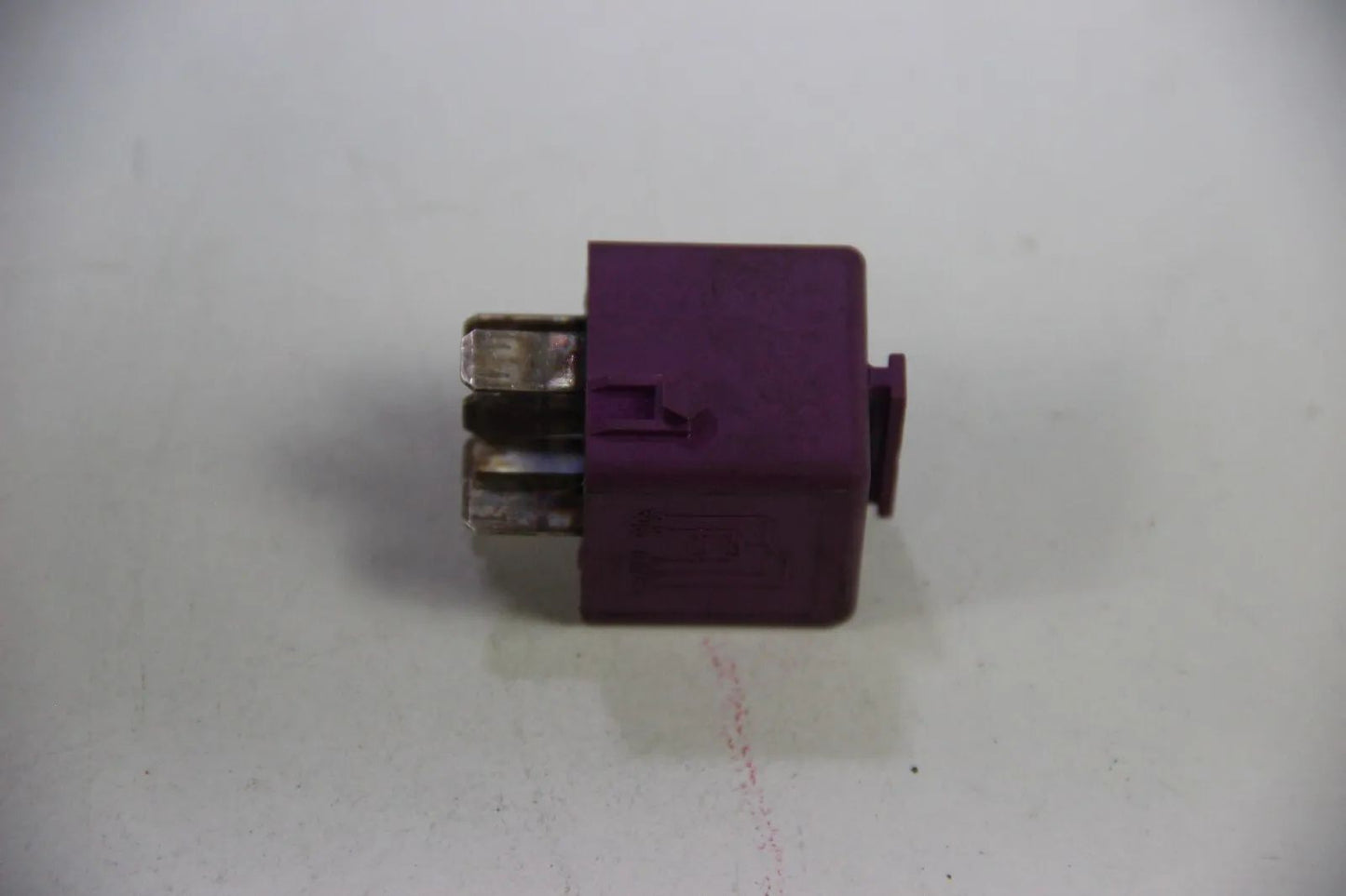 BMW 114 CMSP E3 E21 E30 E12 E24 Relais Wechsler signalviolett  61361388911