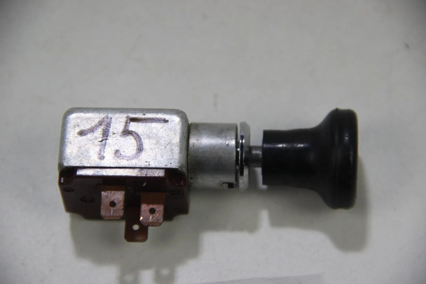 Original BMW E10 1502 1602 1802 2002 Schalter Heckscheibenheizung 18952