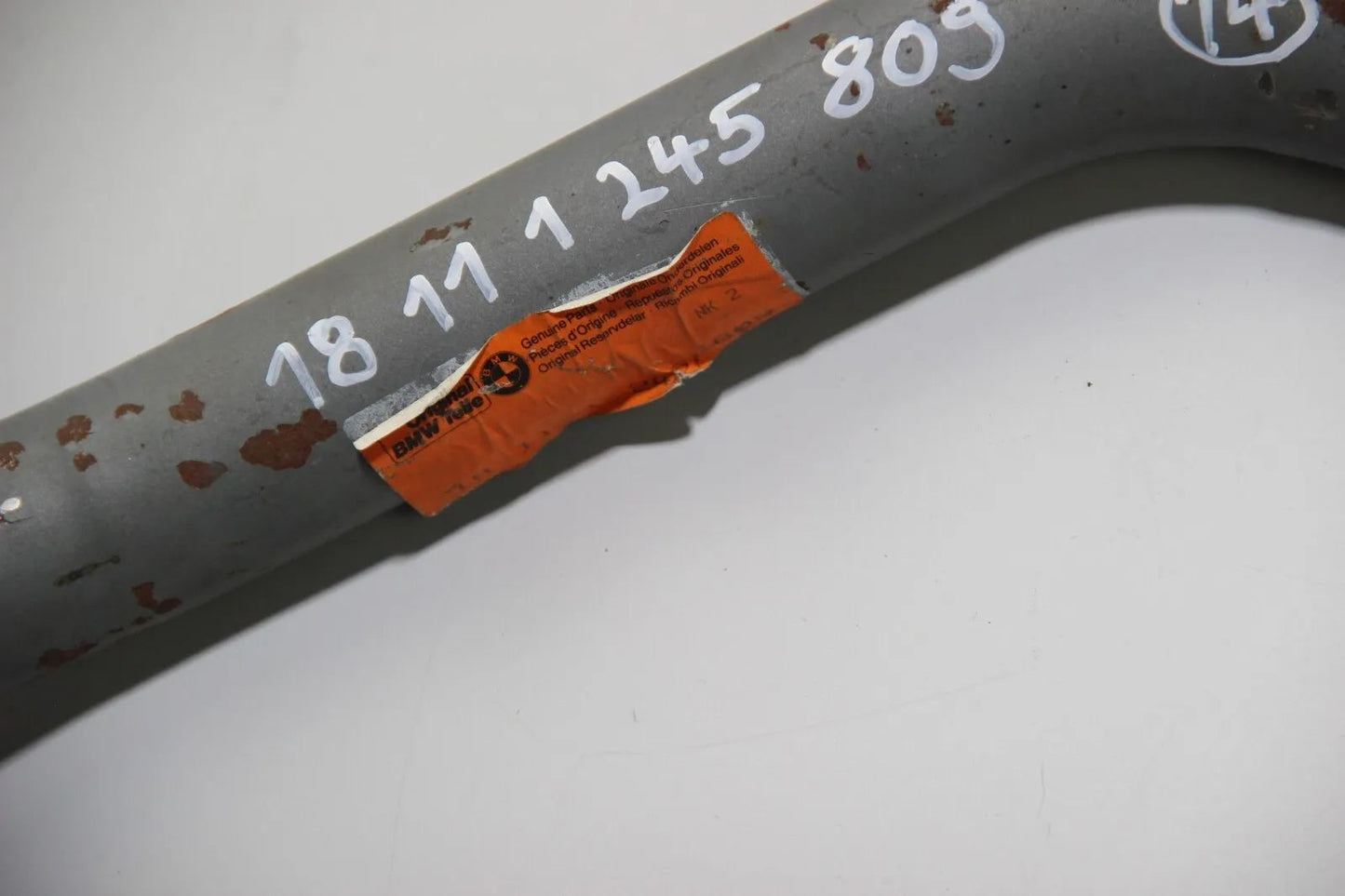 Original BMW NEU 7er Auspuffrohr Abgasrohr Exhaust pipe ZYL.4-6 18111245809