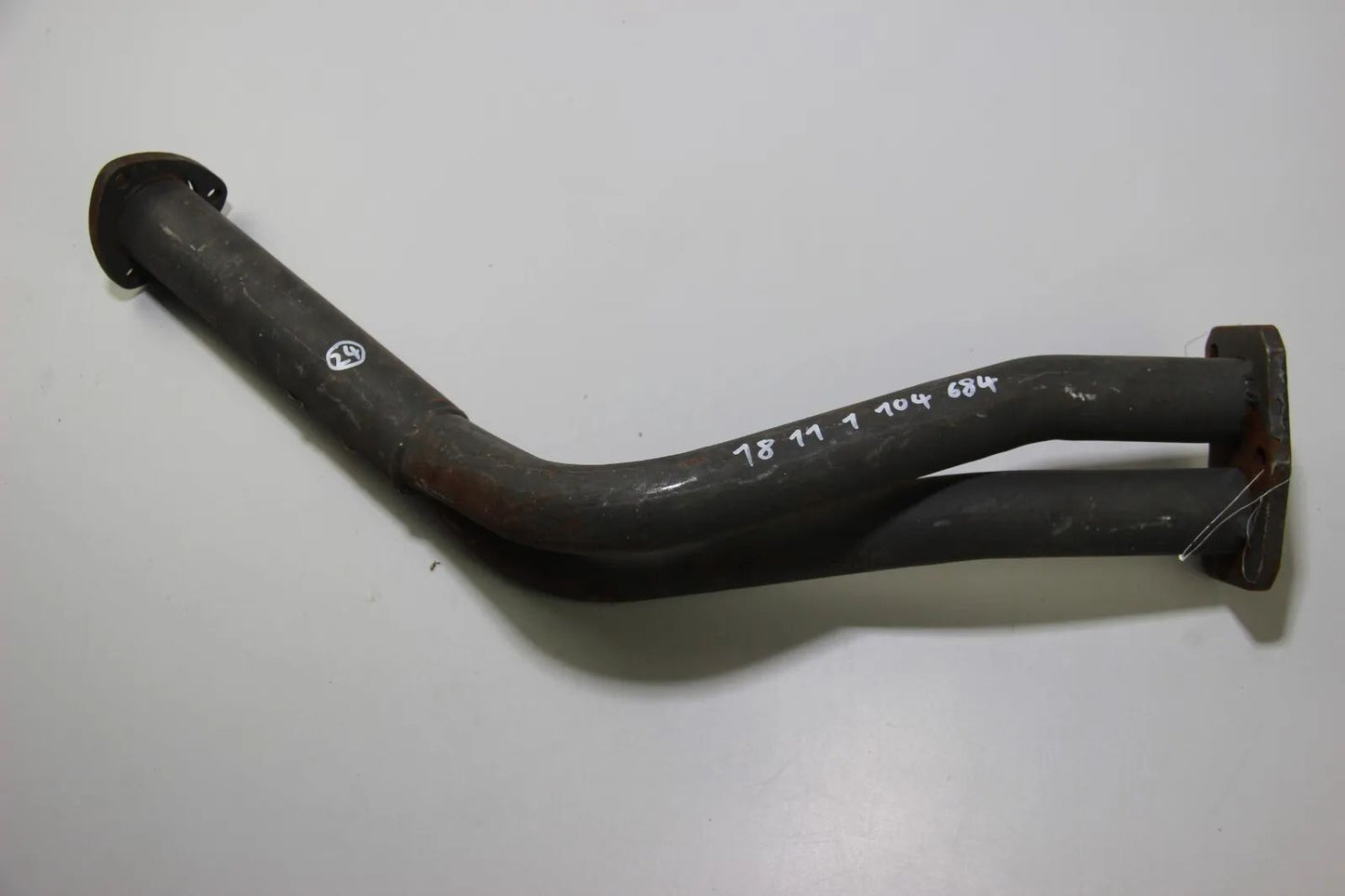 Original BMW NEU E10 1502 - 2002ti tii Abgasrohr vorne Exhaust pipe 18111104684