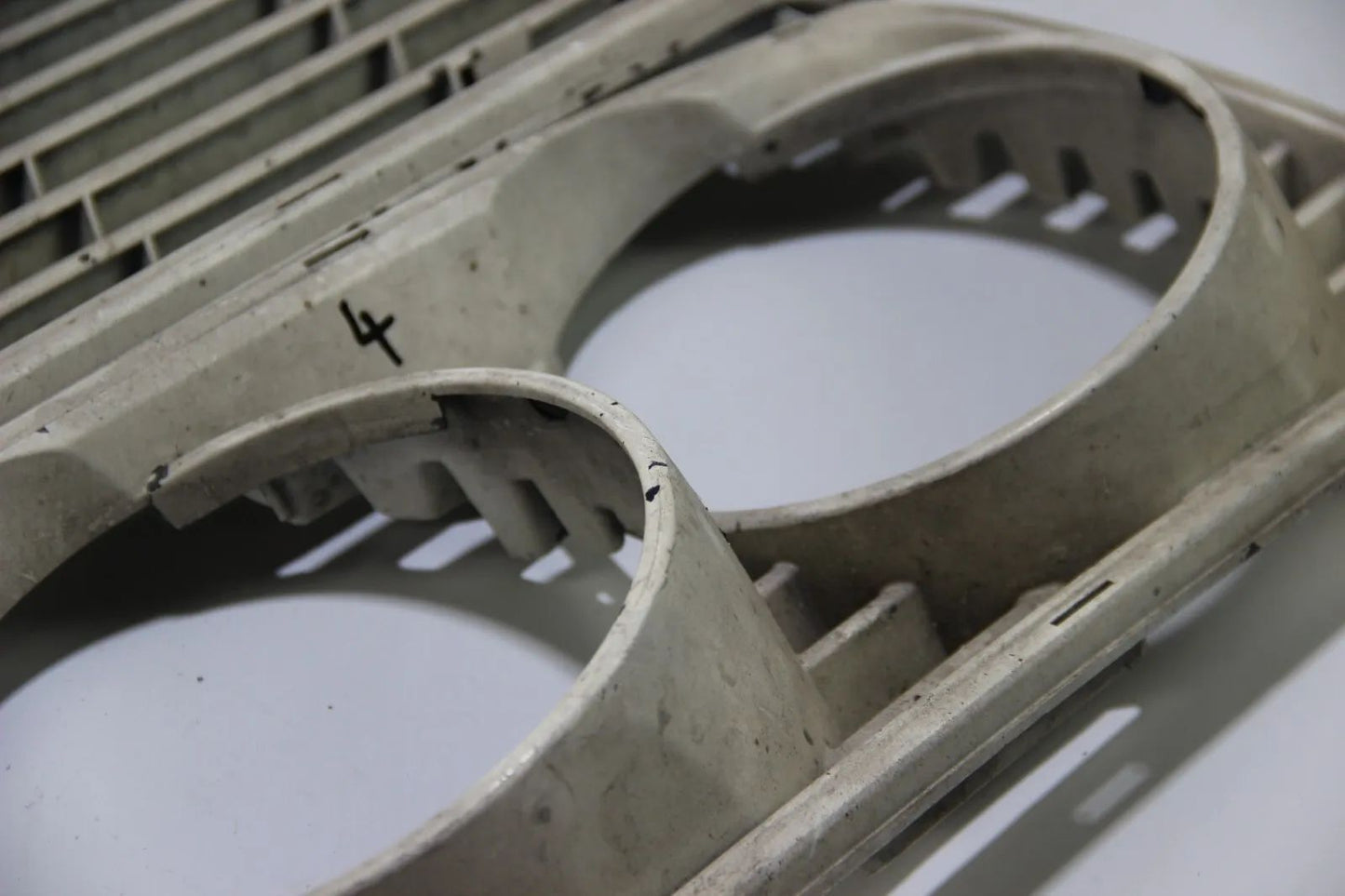 Original BMW E12 5er Zierleiste Scheinwerfer Rahmen Grille paar 1848113 1848114