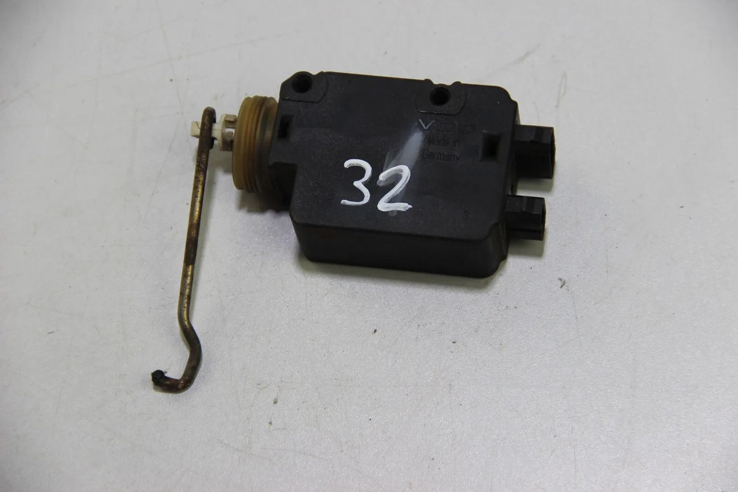 Original BMW Oldtimer Tankklappe Motor Stellmotor Stellantrieb 67118353014