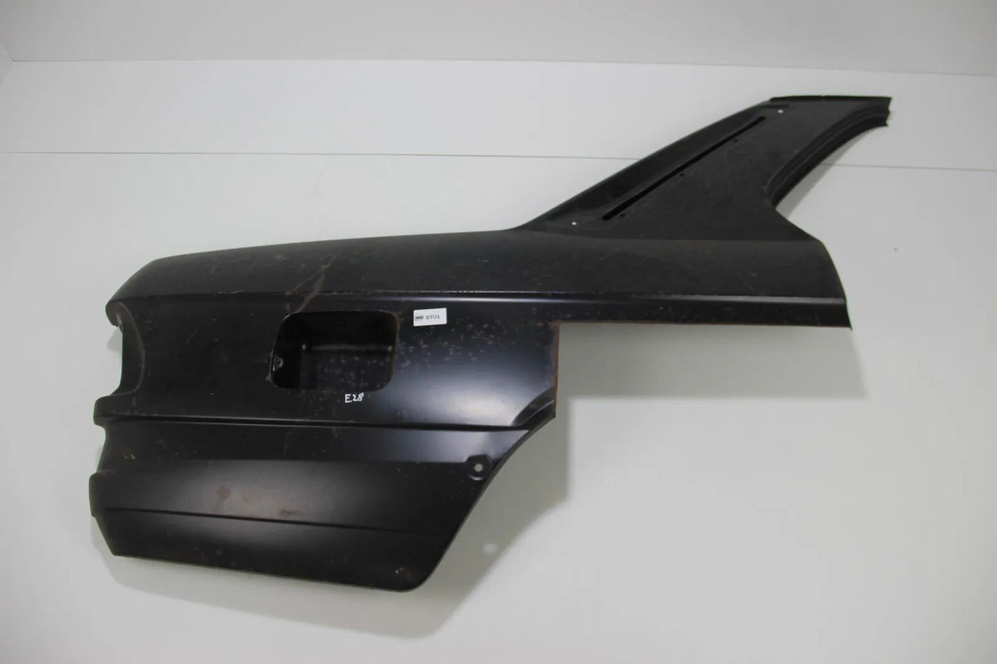Original BMW E28 5er Seitenwand hinten rechts Quarter Panel 41351882710