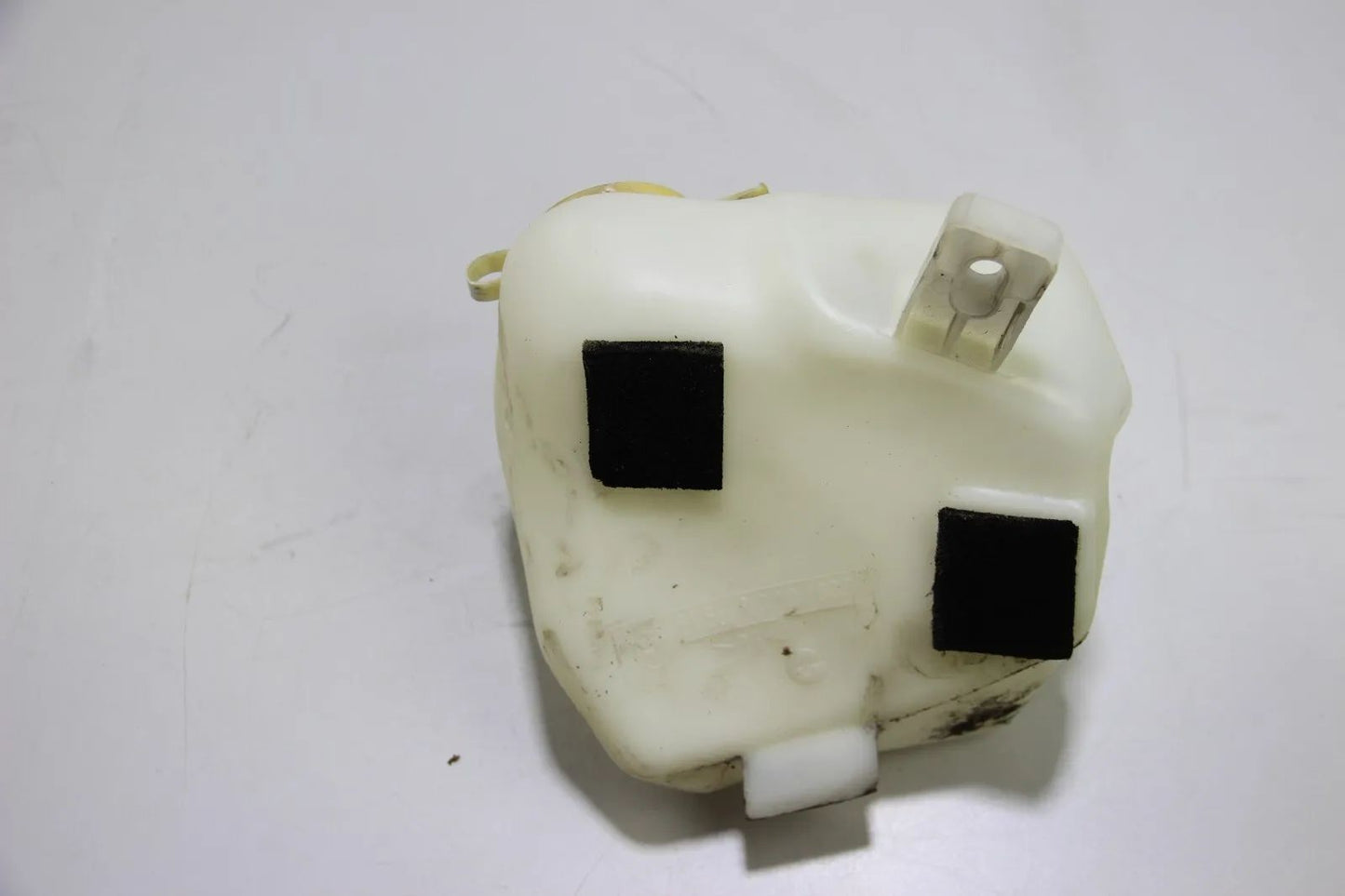 Original BMW E36 316i 3er Wischwasserbehälter Pumpe 6166 8370833