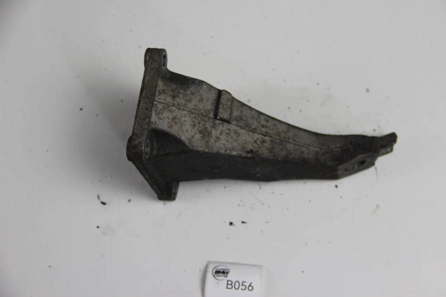 Original BMW E34 5er Motorhalter Tragebügel 1135948 Bracket Mount OEM