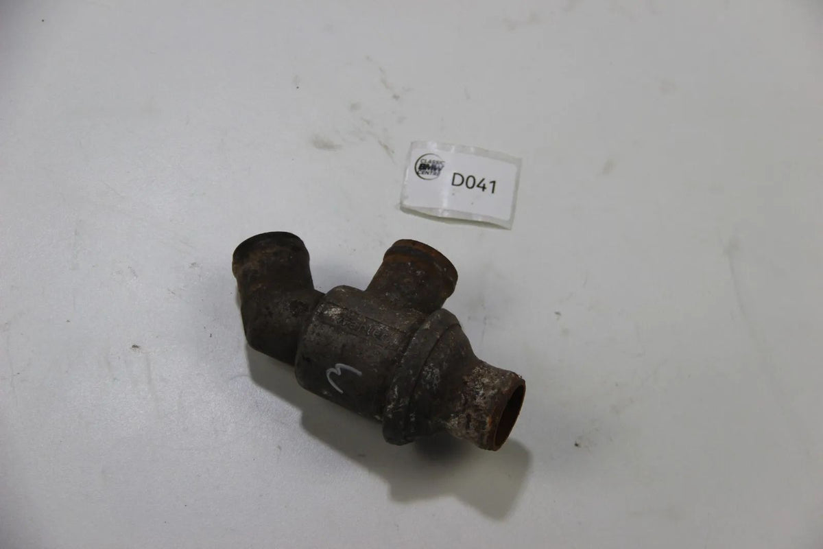 Original BMW 02 E10 tii Thermostatgehäuse Wasserflansch Wasserstutzen 1253247