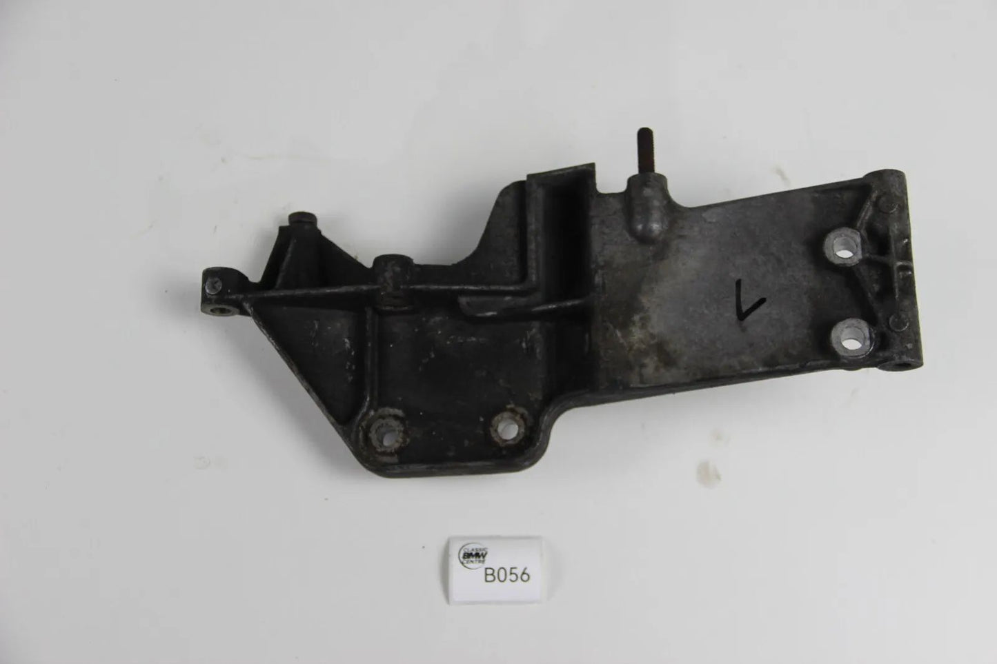Original BMW E23 E24 E28 M30 Lagerblock Halterung Servo Pumpe 1274579 Mount