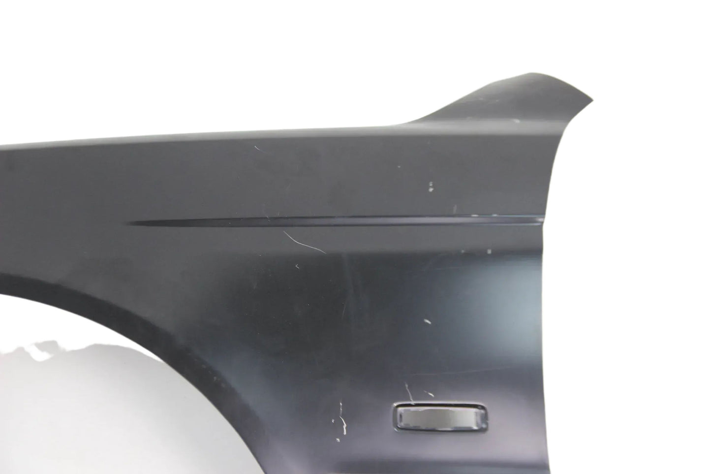 Original BMW E39 Limo/Touring Kotflügel Seitenwand vorn links NOS 41358162133