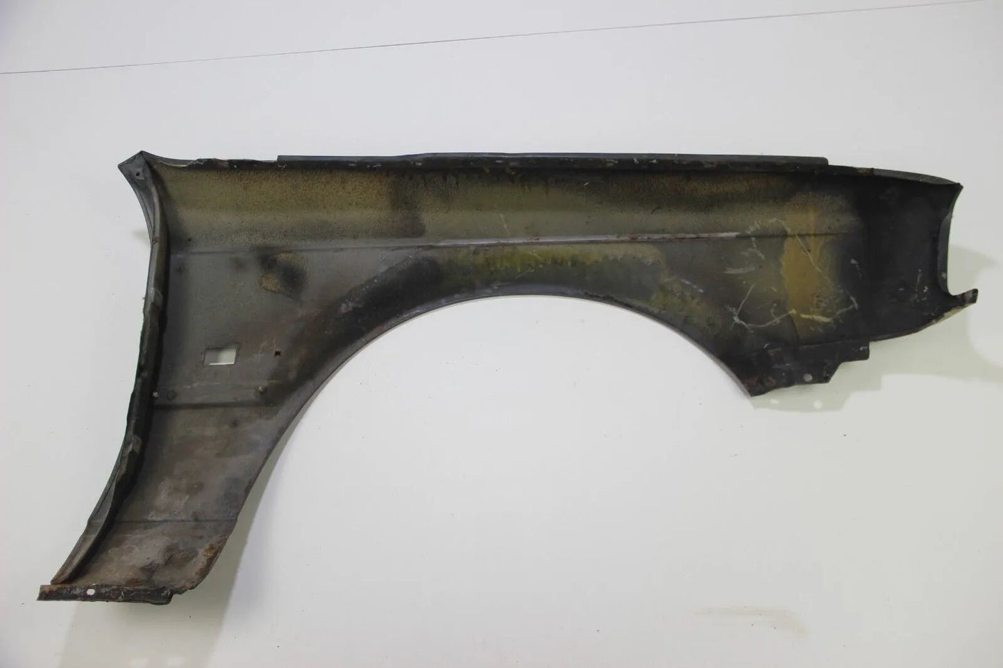 Original BMW E30 Touring Kotflügel links Seitenwand vorne Fender Wing 3er