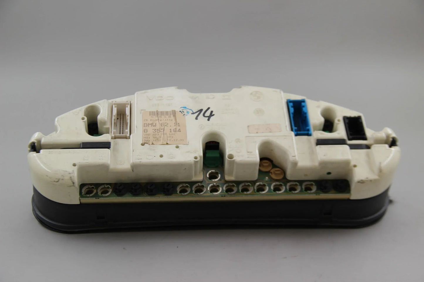Original BMW E36 Kombiinstrument Tacho km/h 8357422