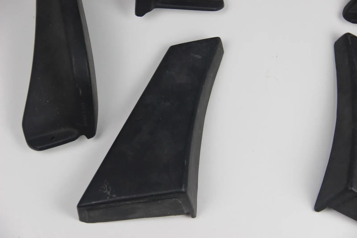 Original BMW E30 Steinschlagschutz Satz komplett neu vorne hinten 82119413940