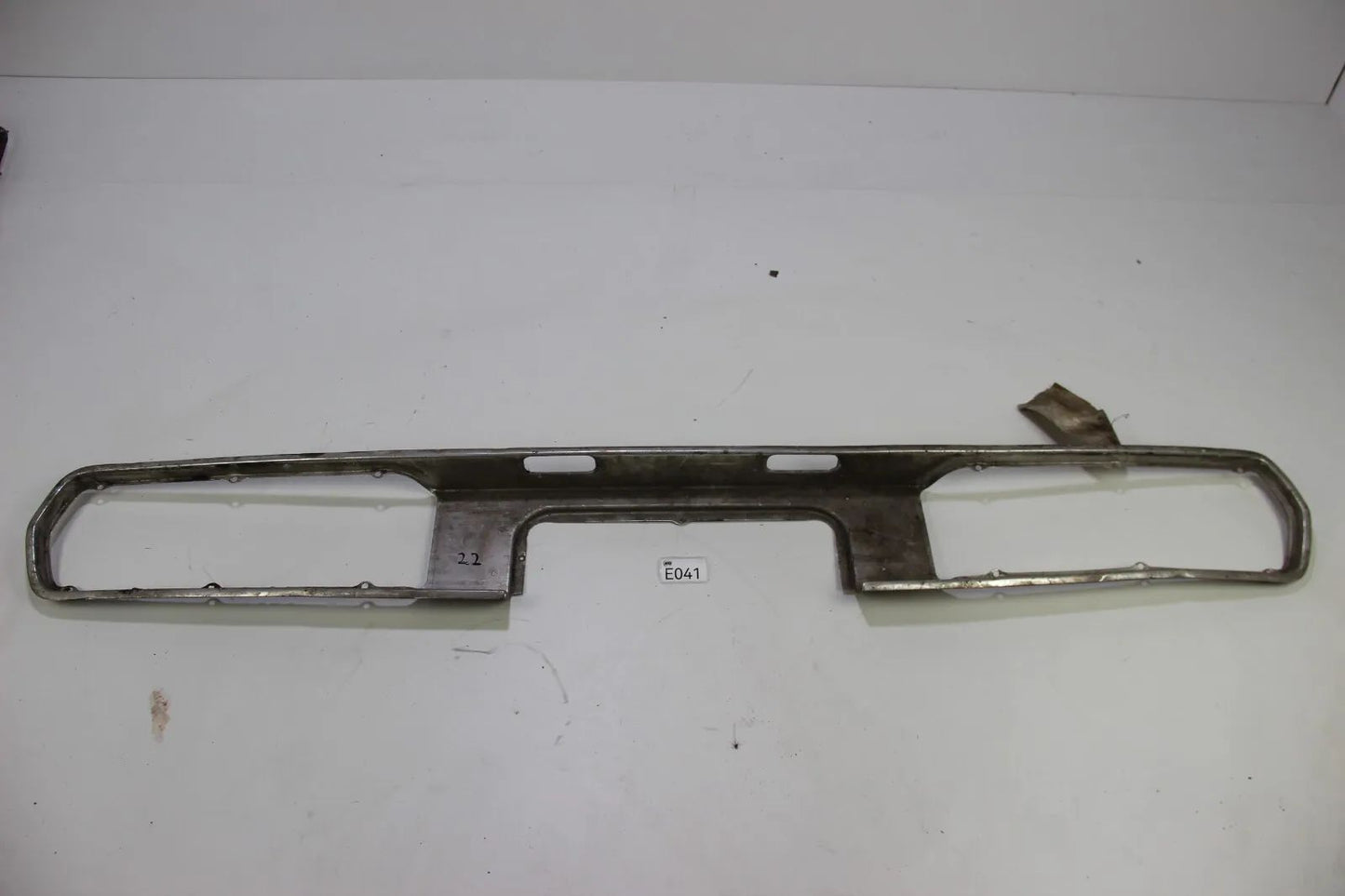 Original BMW E3 Chrom Heckverkleidung Blende Rücklicht Rahmen 51131813398 Tim