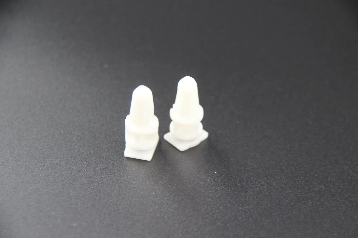 Original BMW E34 M5 /3.6/3.8  Klammer Einstiegleistenblende 2Stk 51471928808