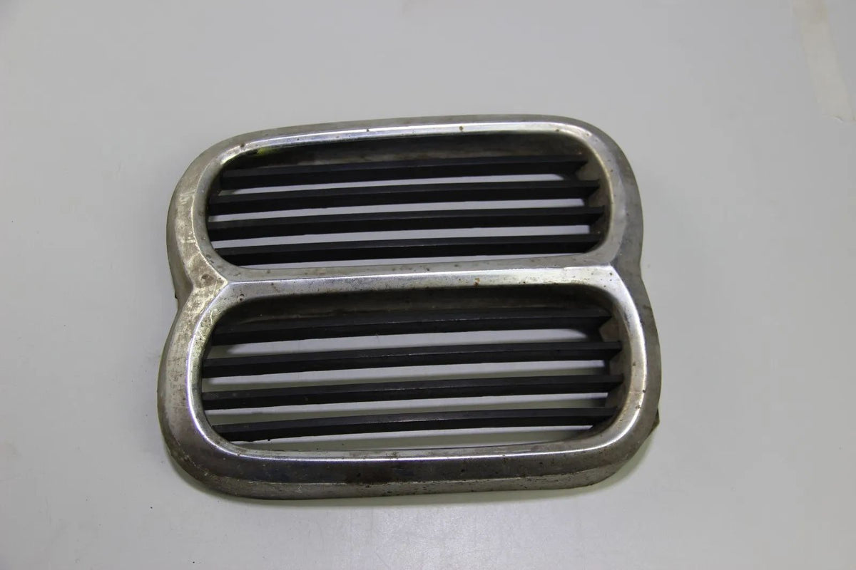 BMW E12 Ziergitter Mitte Niere Chrom 1817683 Grille Kidney
