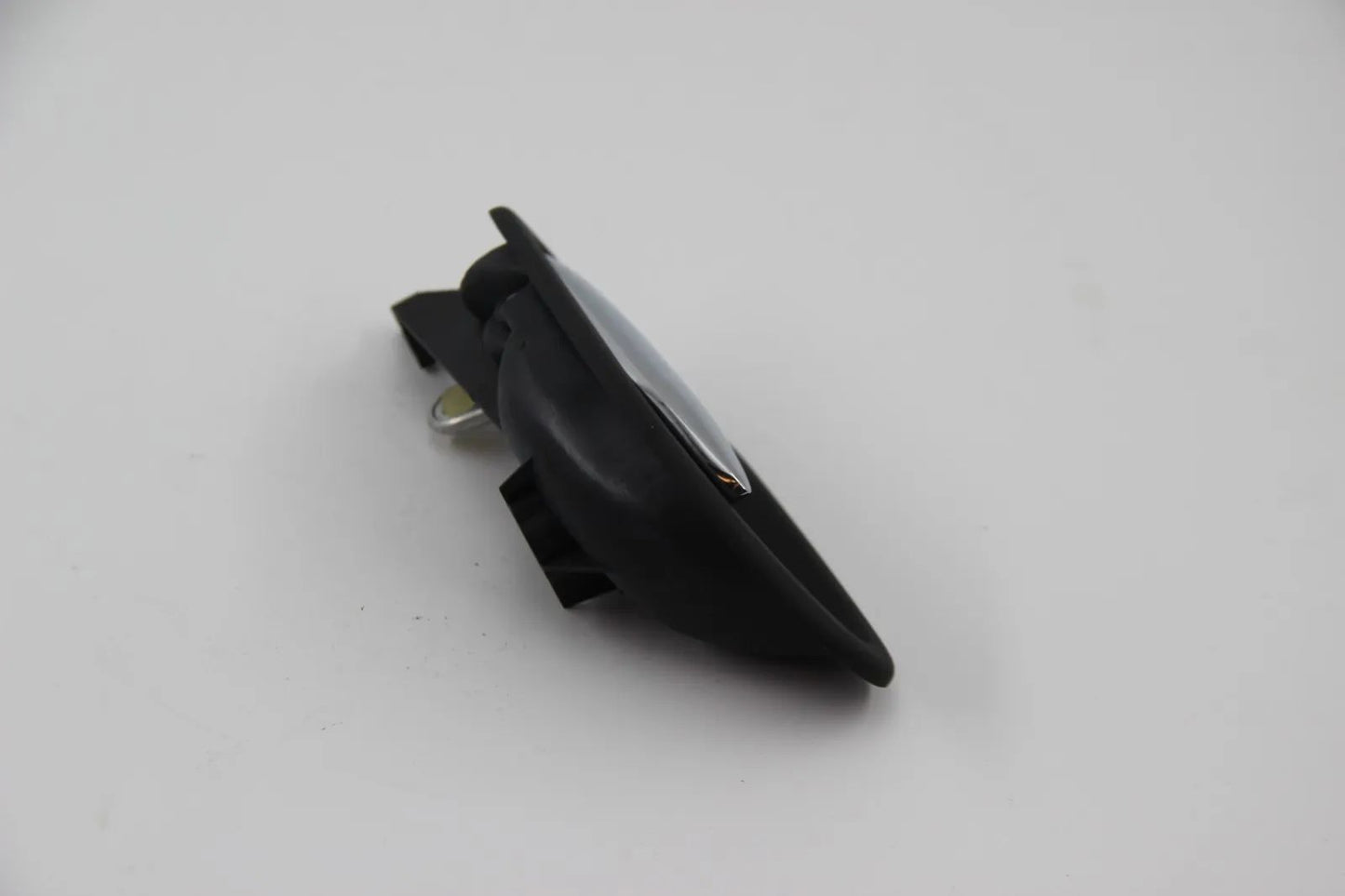Original BMW E39 5er E38 7er Türöffner innen links Chrom NOS 51218125513