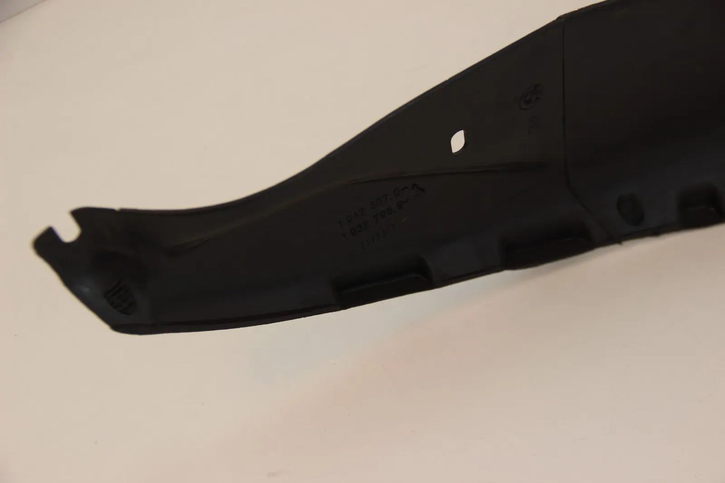 BMW E30 316-325i/x/e Abdeckung Radhaus vorne links 51711942807 Neu