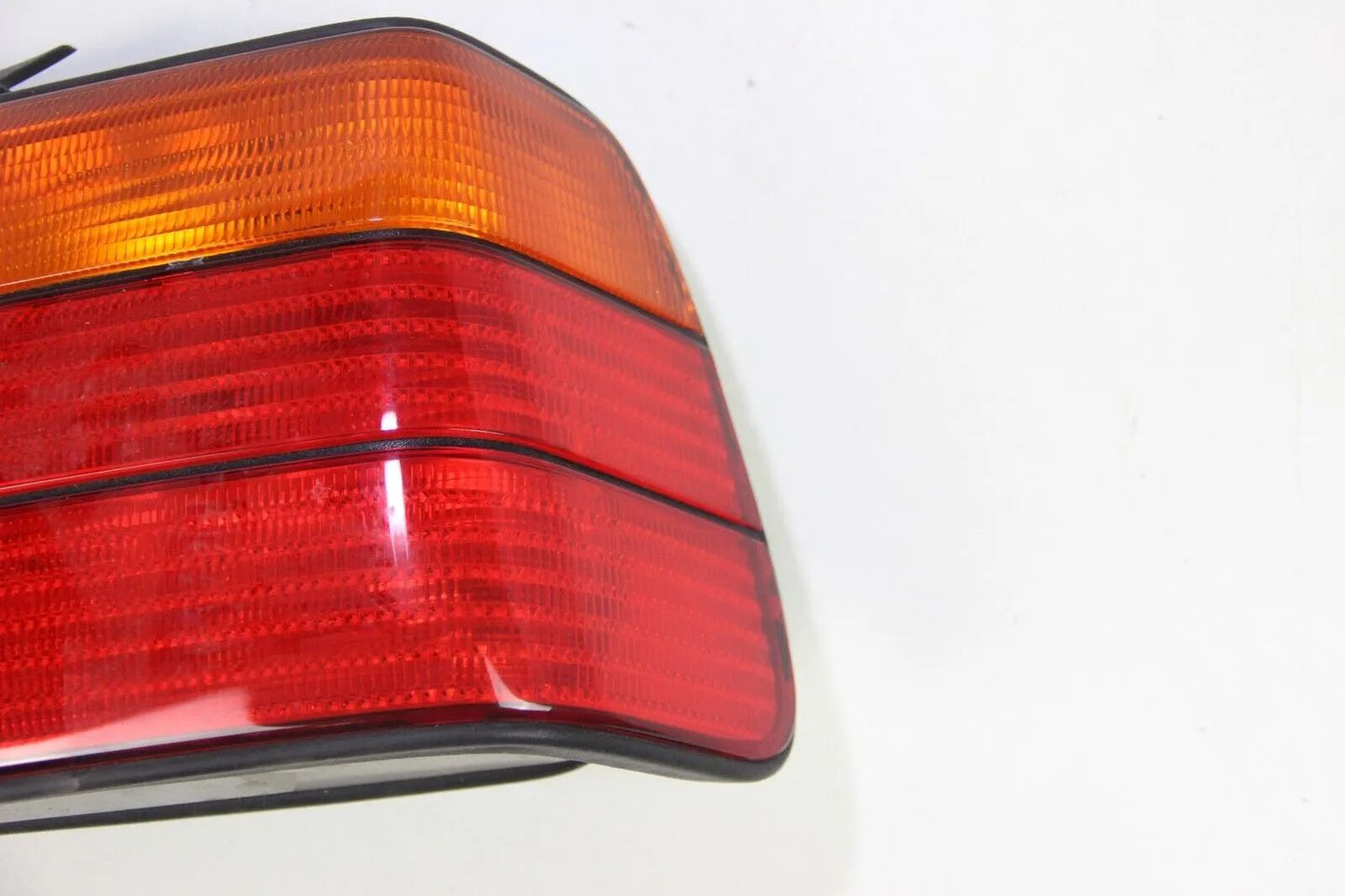 NEU Original BMW  E36 Rücklicht Heckleuchte links 63211387045 beschädigt 3er OEM