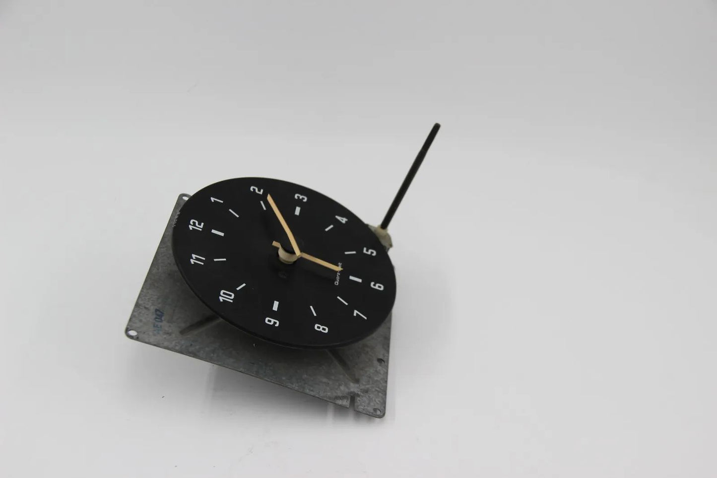 Original BMW  E21 316 318 M10 Zeituhr Uhr Quarz Zeit NOS Clock 62131359449