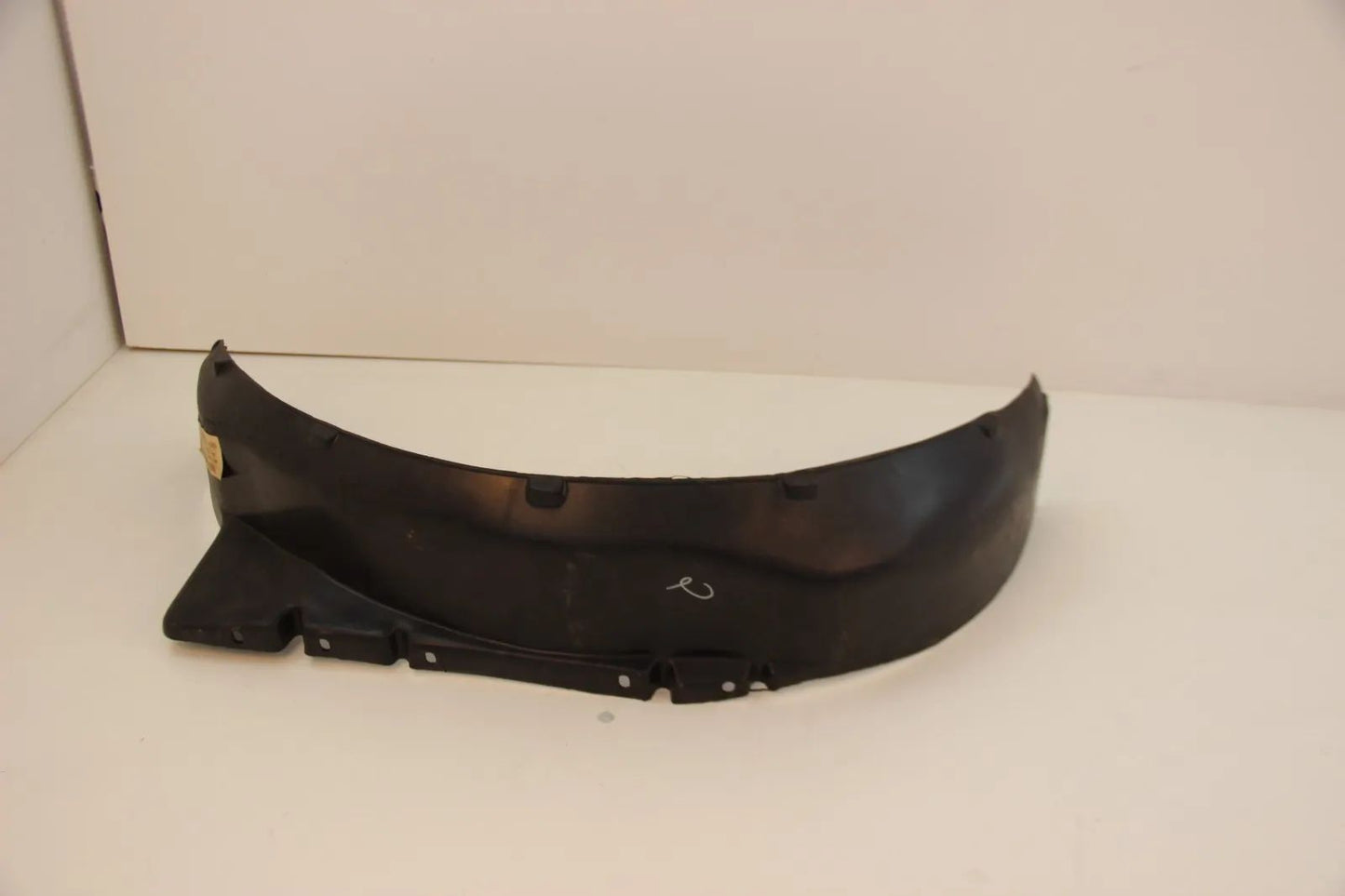 BMW E30 318i M40/M42  320i 325i M20 Abdeckung Radhaus vorne links 51711945867