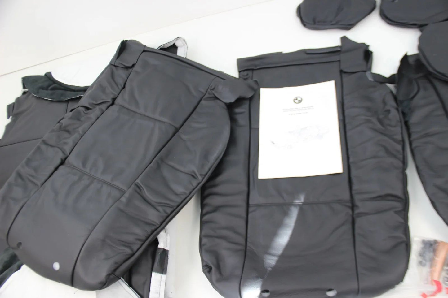 BMW E46 Limo Lederverkleidung/Bezug Innenausstattung schwarz NOS 99990460967