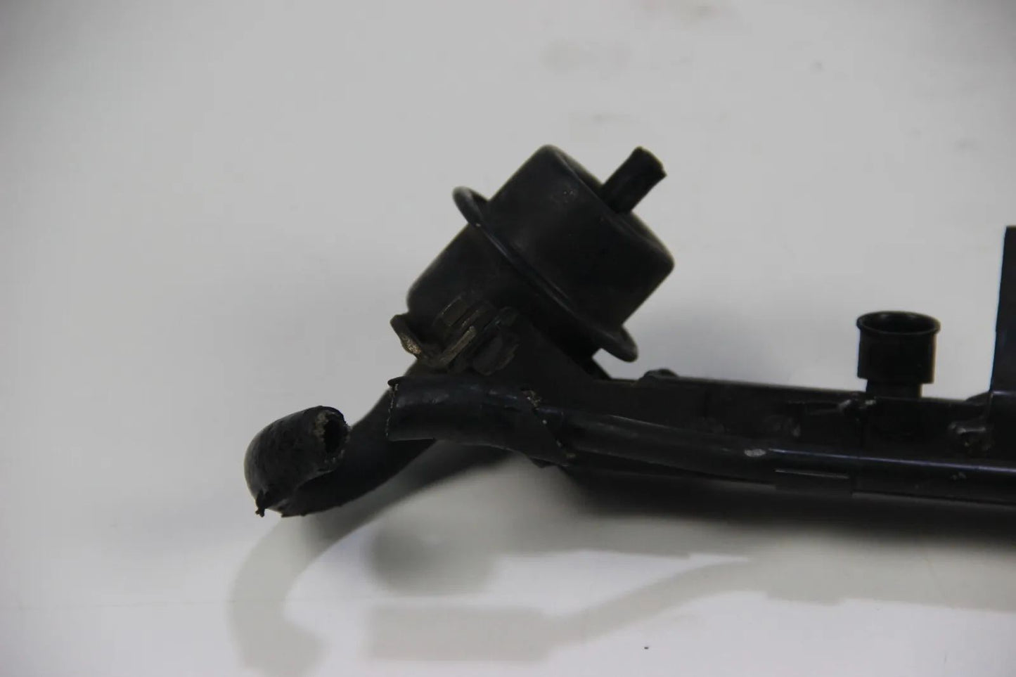 Original BMW E30 M3 S14 Einspritzleiste Fuel Rail Benzin Injektor Leiste OEM