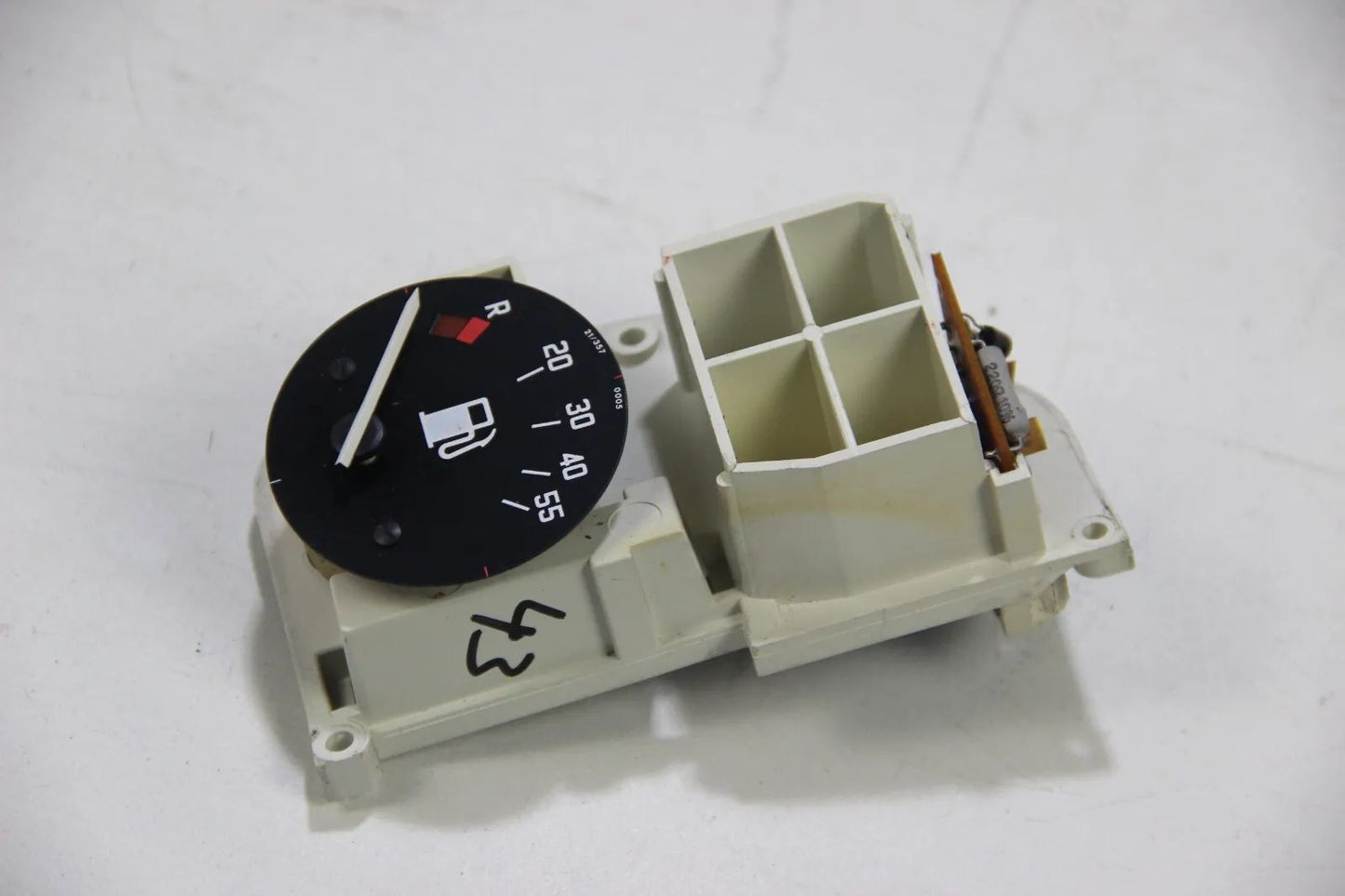 Original BMW E21 315 316 318i 320i 323i	Kombiinstrument Tankanzeige 55L OEM