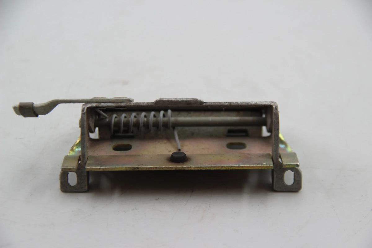 Original BMW E3 2500 - 3.3 Li Grundplatte vorn links 51211808403