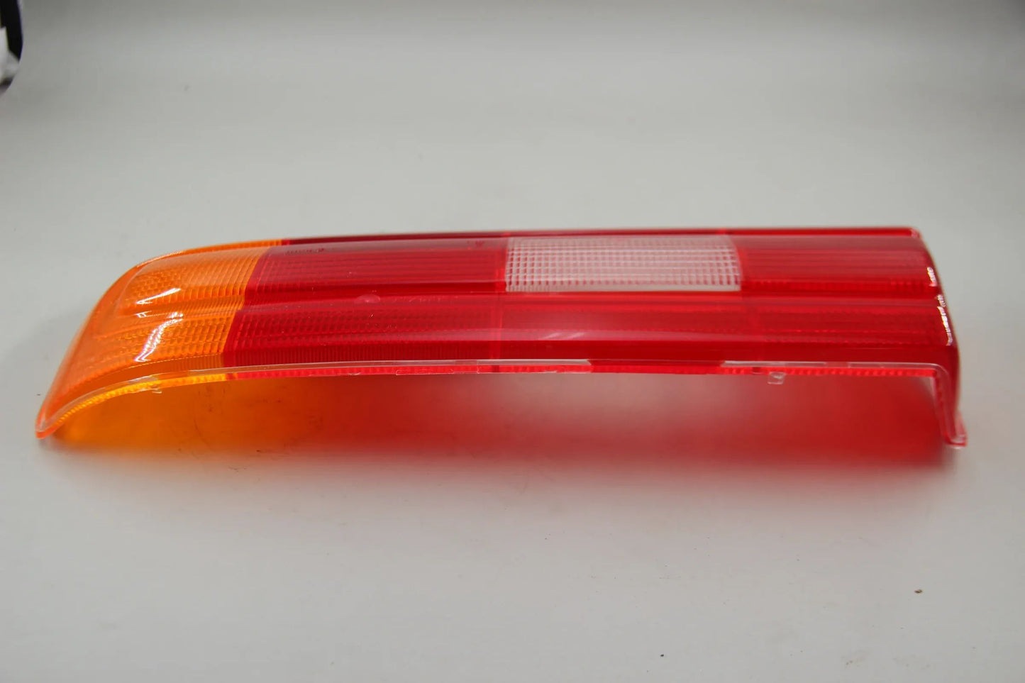 Original BMW E12 518-528 518i-535i Limousine Lichtscheibe rechts 63211368204
