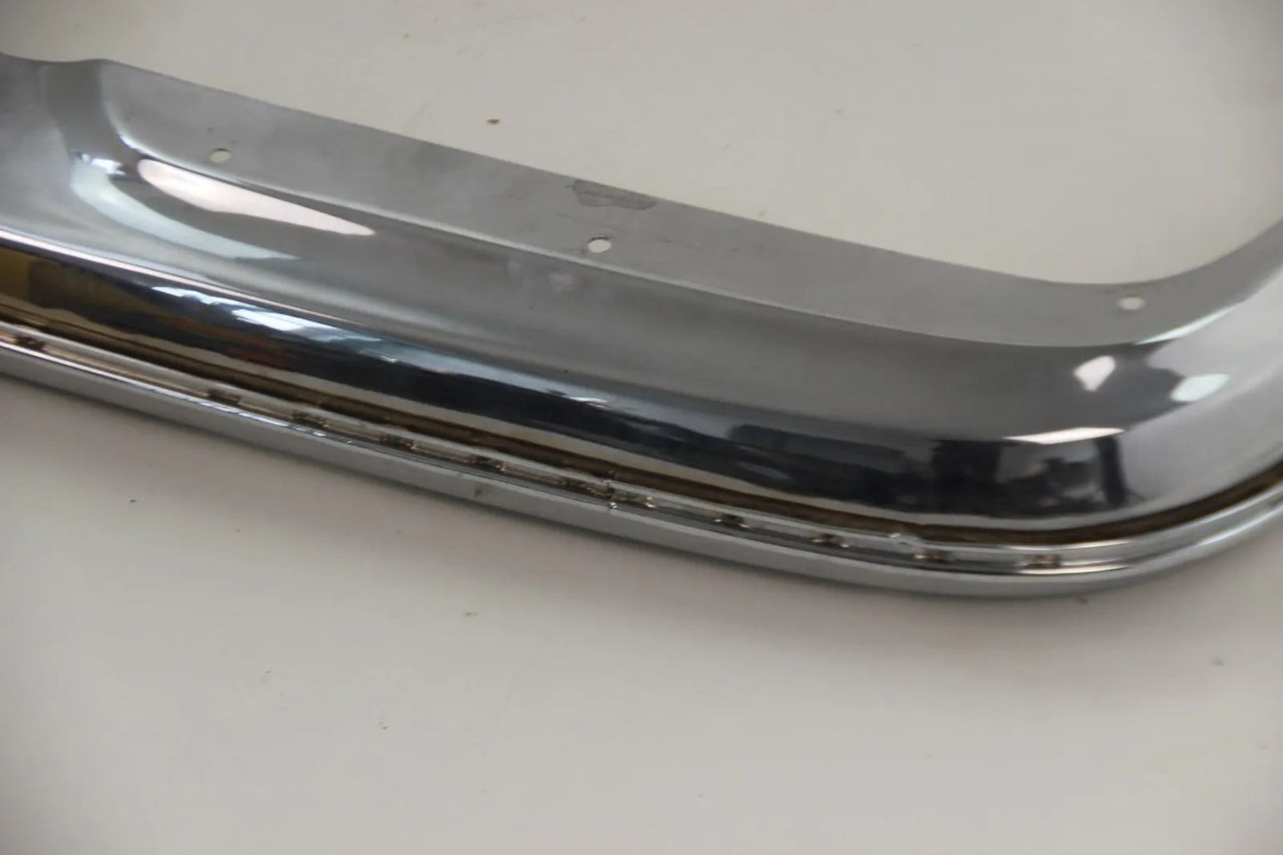 Original Mercedes W108 W109 S-Klasse Stoßstangenecke Hinten Rechts Chrom