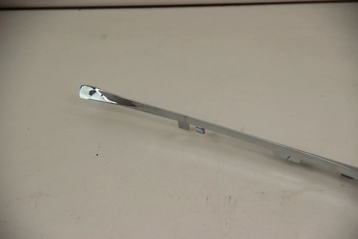 Original BMW E38 728i-750i L7 Limousine Blende links chrom 51118125437