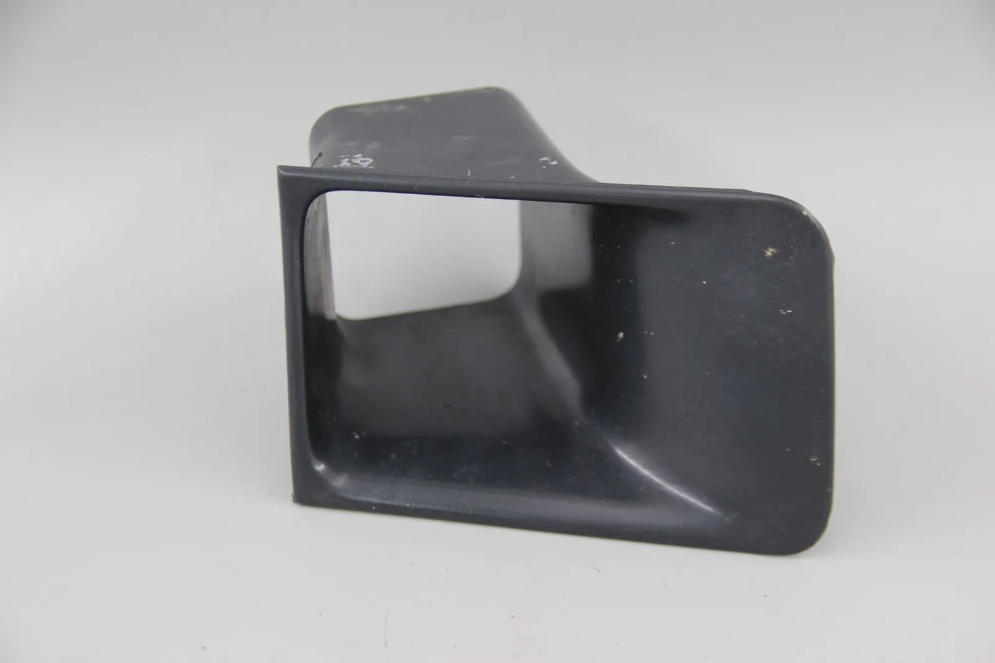 Original BMW E30 Lufteinlass Einlass Frontblech rechts vorn/front  schwarz