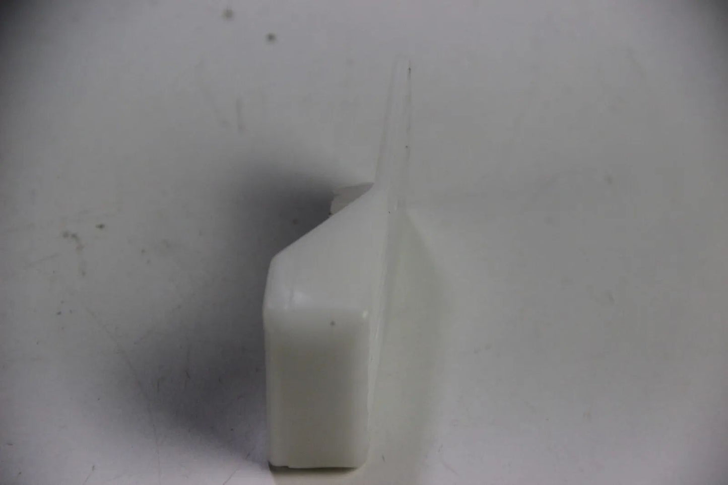 NEU BMW Original E34 E32 Distanzstück 16111179032 Clip 5er 7er