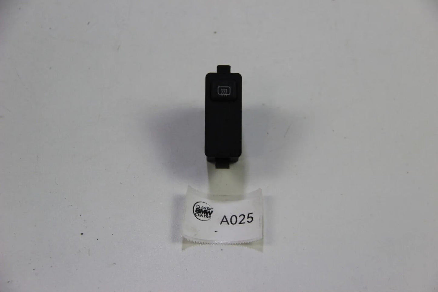 NEU BMW Original E34 Heckscheibenheizungsschalter 1391853 Switch 5er